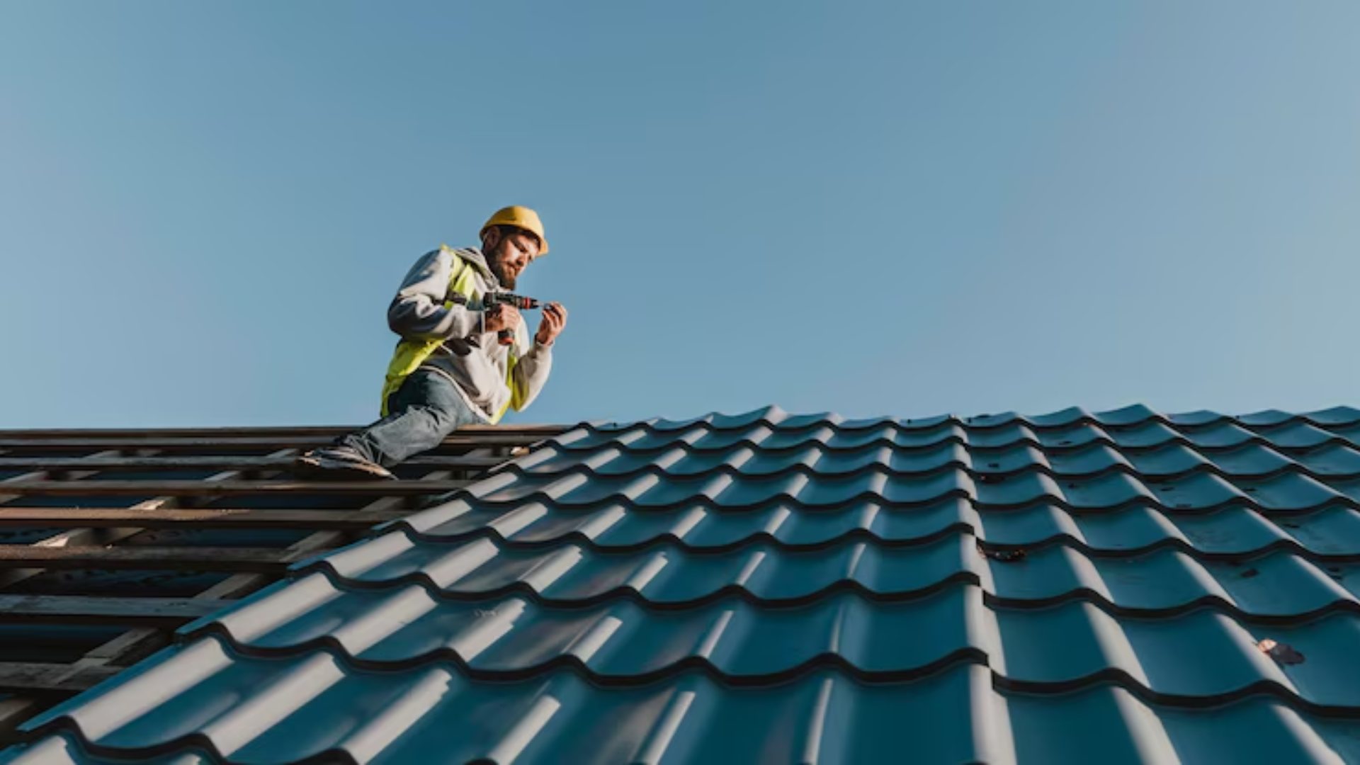 Signs You Need a Roof Replacement Instead of Another Repair