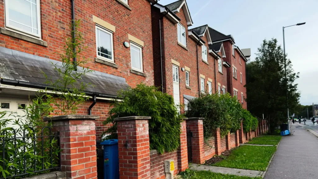 Exterior materials and siding coordination Siding matched with stone brick and landscaping