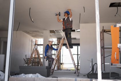 Home renovation tips: Choosing the right contractor for a smooth, successful remodeling experience. Home renovation tips: Choosing the right contractor for a smooth, successful remodeling experience.