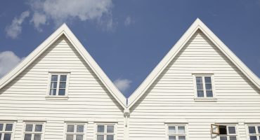 Installing Siding on the House in Huntington