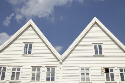 siding-importance Installing Siding on the House in Huntington